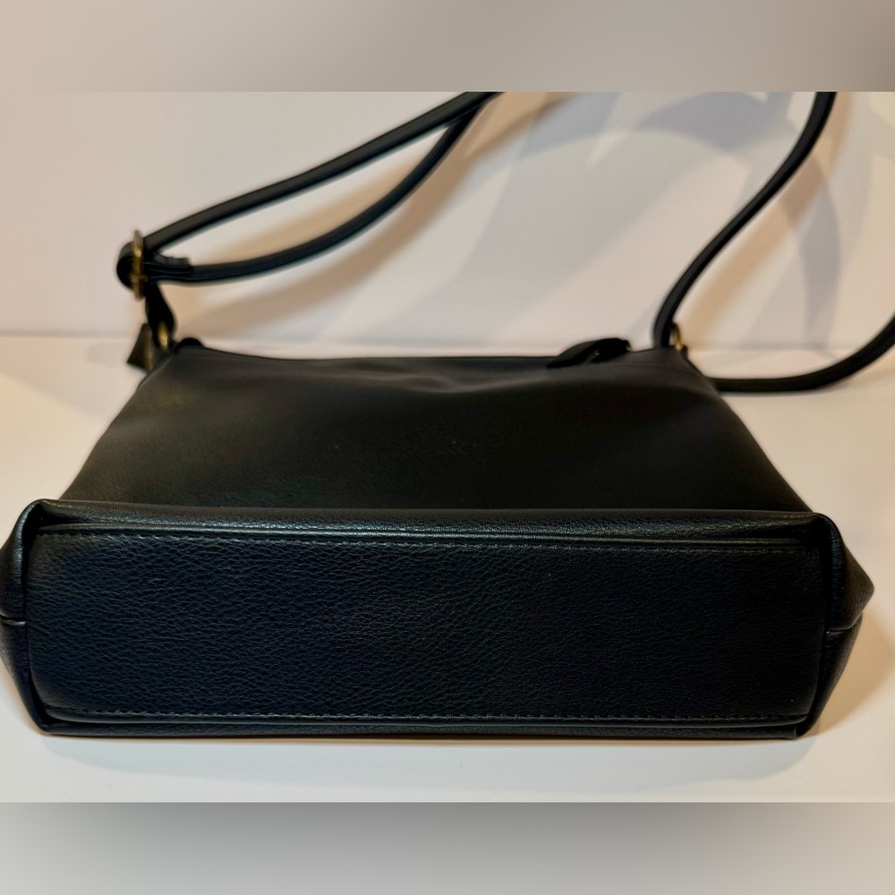 Style & Co Hudsonn North South Crossbody In Black Faux Leather - Picture 4 of 10
